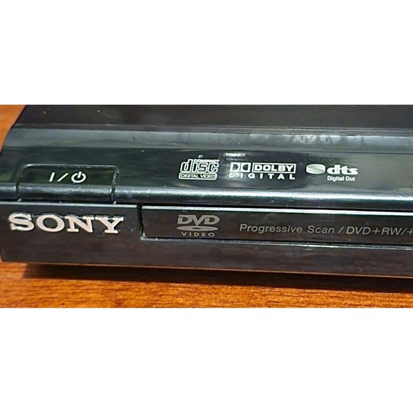 Sony DVP-SR-200P DVD Player - Picture 2 of 6